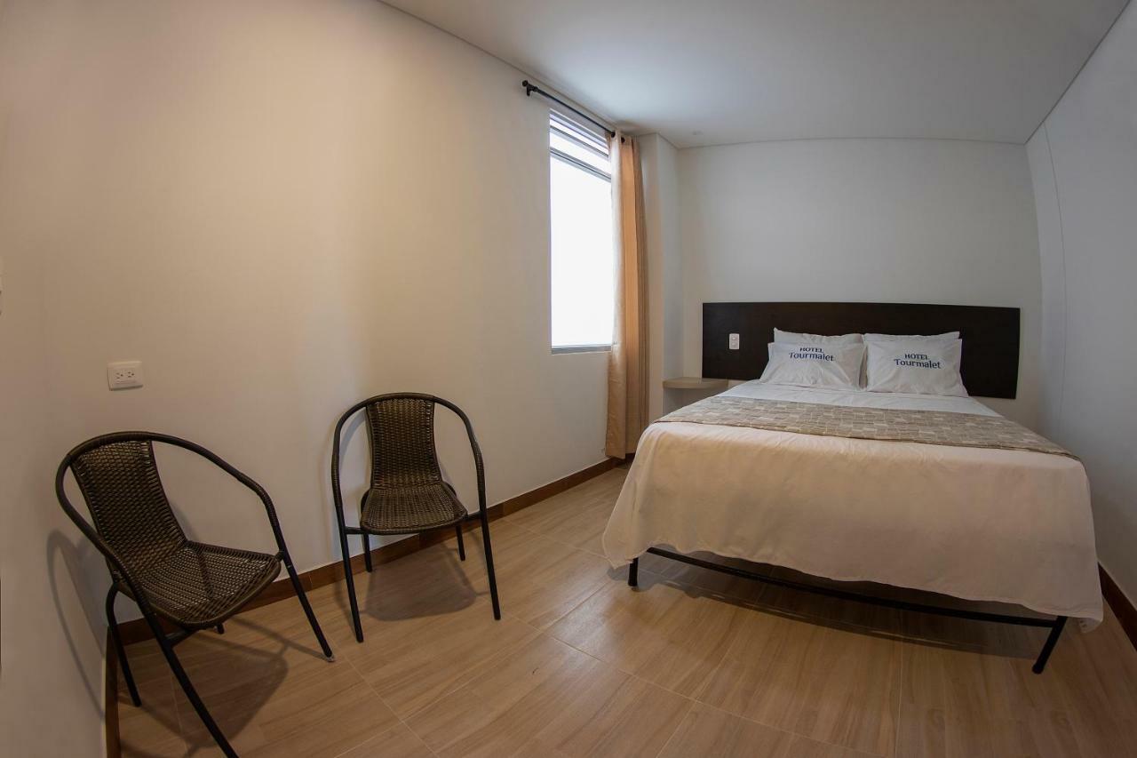 Hotel Tourmalet Cali Extérieur photo